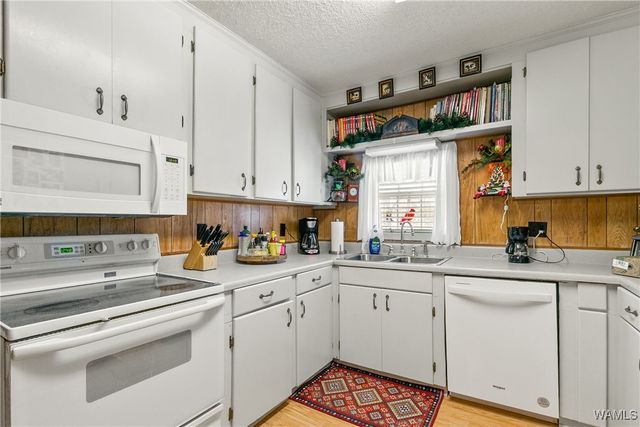 5500 Flatwoods, Northport, AL 35473