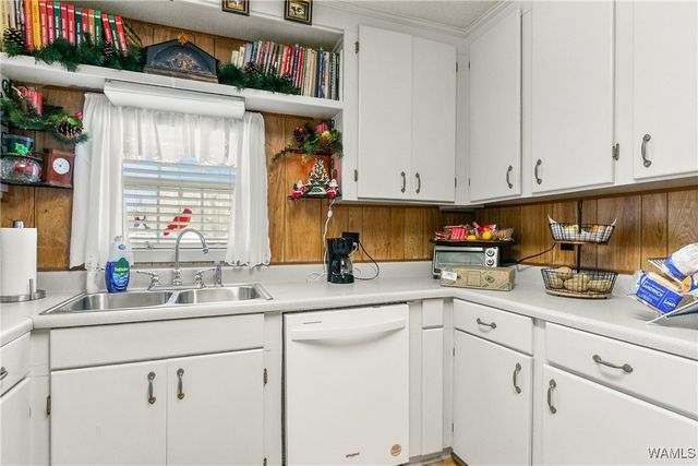 5500 Flatwoods, Northport, AL 35473