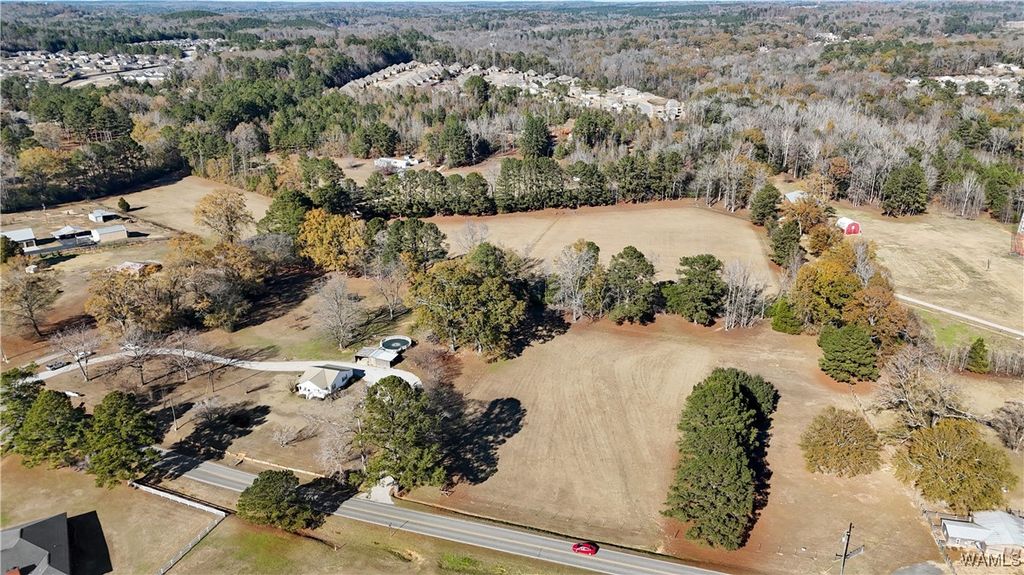 5500 Flatwoods, Northport, AL 35473