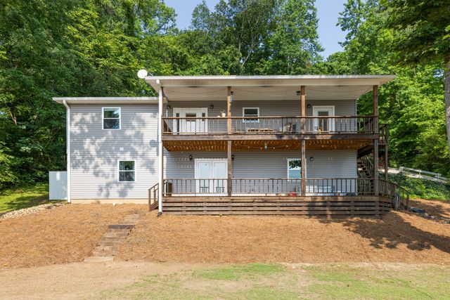 6084 S Main St, Lobelville, TN 37097