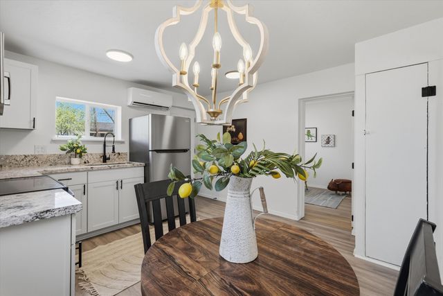 127 Veranda Road NW, Albuquerque, NM 87107