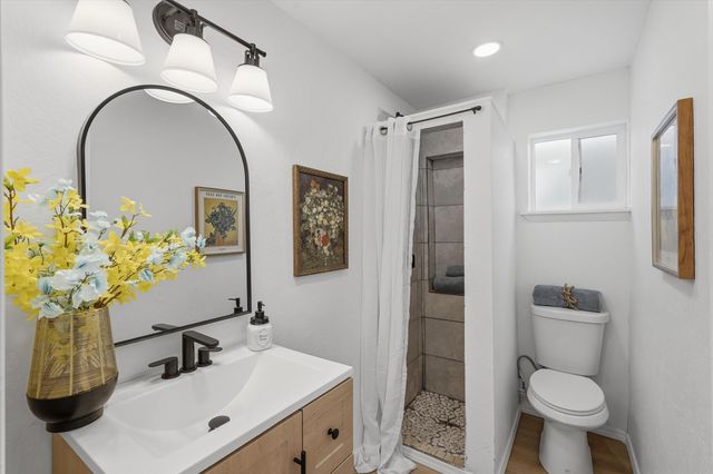 127 Veranda Road NW, Albuquerque, NM 87107