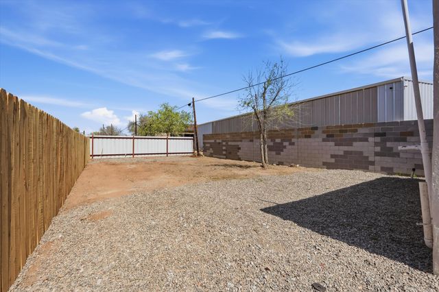 127 Veranda Road NW, Albuquerque, NM 87107