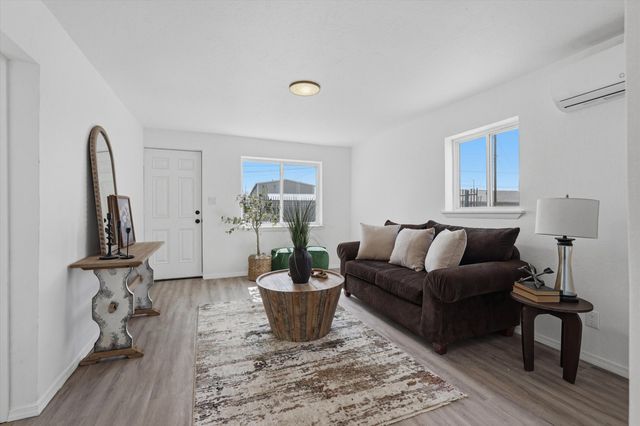 127 Veranda Road NW, Albuquerque, NM 87107