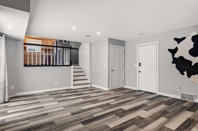 1978 Sandalwood DRIVE, Onalaska, WI 54650