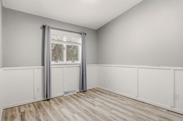 1978 Sandalwood DRIVE, Onalaska, WI 54650