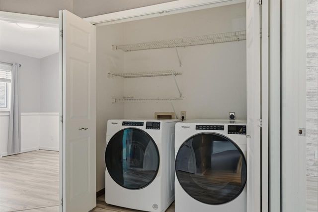 1978 Sandalwood DRIVE, Onalaska, WI 54650