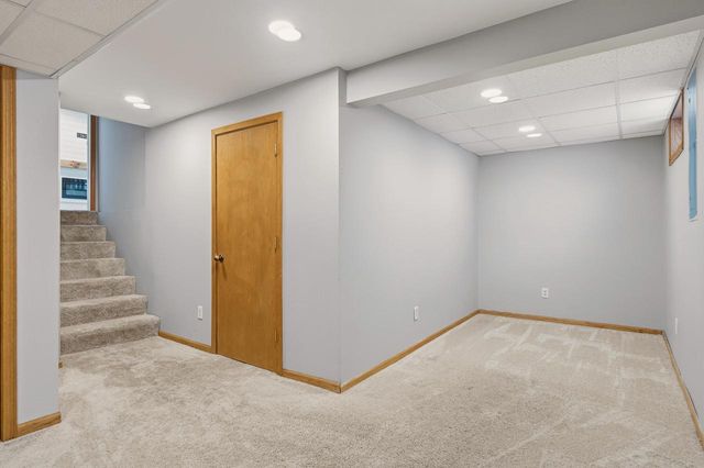 1978 Sandalwood DRIVE, Onalaska, WI 54650