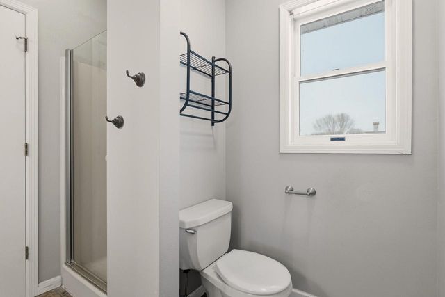 1978 Sandalwood DRIVE, Onalaska, WI 54650