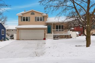 1978 Sandalwood DRIVE, Onalaska, WI 54650