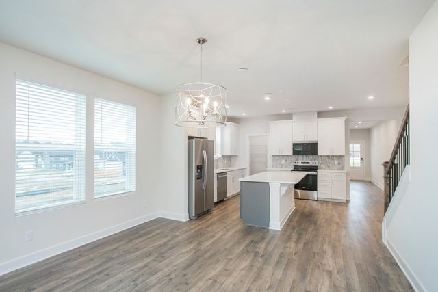 3013 Kemp Drive, Hermitage, TN 37076