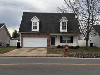 1726 Saint Andrews Dr, Murfreesboro, TN 37128