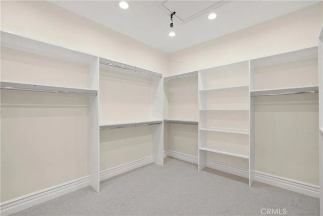39055 N Shore Drive, Fawnskin, CA 92333