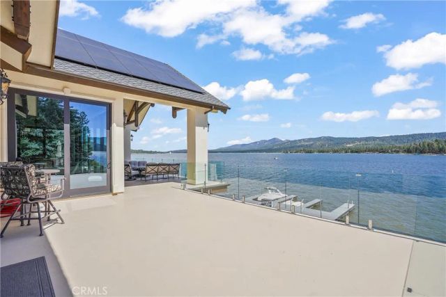 39055 N Shore Drive, Fawnskin, CA 92333