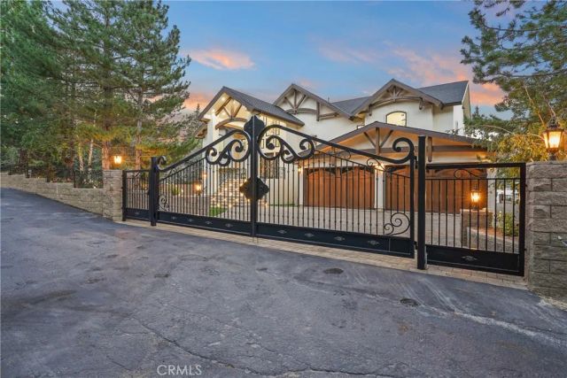 39055 N Shore Drive, Fawnskin, CA 92333