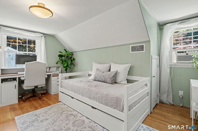 15 Scribner Avenue, Norwalk, CT 06854