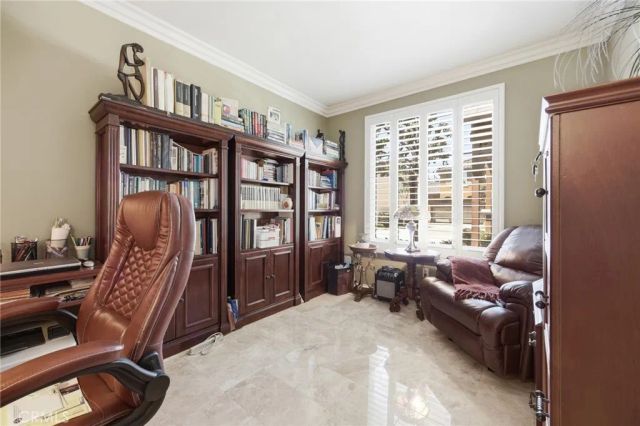 3677 W Chapman, Inglewood, CA 90305