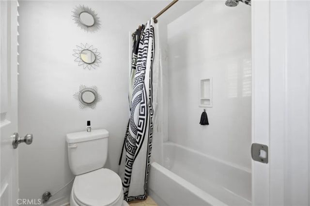 3677 W Chapman, Inglewood, CA 90305