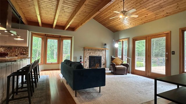 4 Moonstone Road, New Paltz, NY 12561