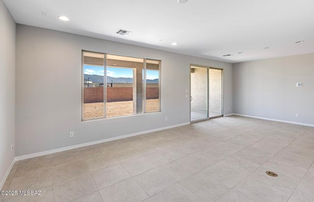 8125 S Sonoran Oak Drive, Tucson, AZ 85747