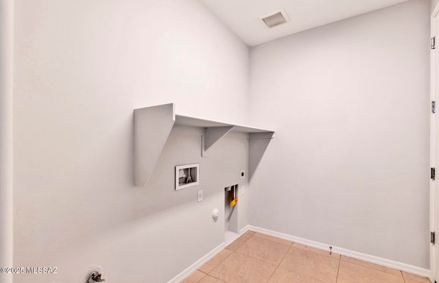 8125 S Sonoran Oak Drive, Tucson, AZ 85747