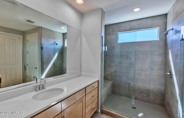 8125 S Sonoran Oak Drive, Tucson, AZ 85747