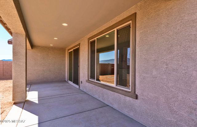 8125 S Sonoran Oak Drive, Tucson, AZ 85747
