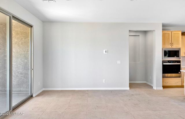 8125 S Sonoran Oak Drive, Tucson, AZ 85747