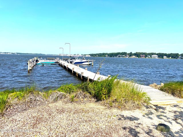 478 Augustus Road, Brick, NJ 08723