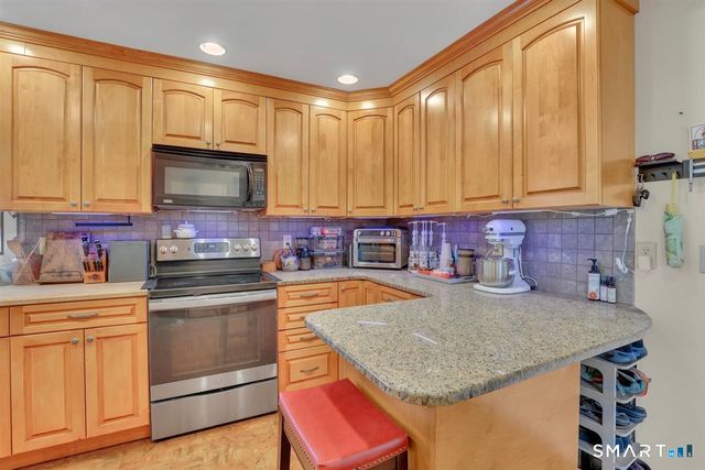 46 Crestridge Drive, Vernon, CT 06066
