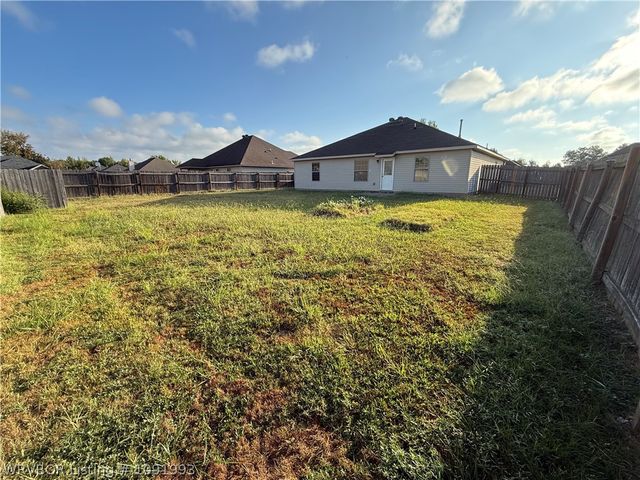 1329 Riley Circle, Alma, AR 72921