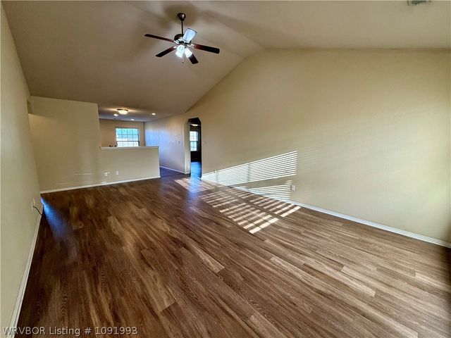 1329 Riley Circle, Alma, AR 72921
