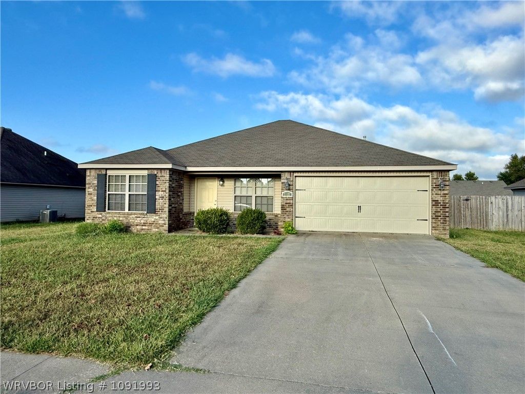 1329 Riley Circle, Alma, AR 72921