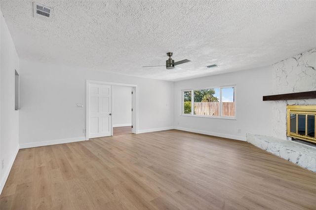 7919 CAUSEWAY BOULEVARD S, St Petersburg, FL 33707