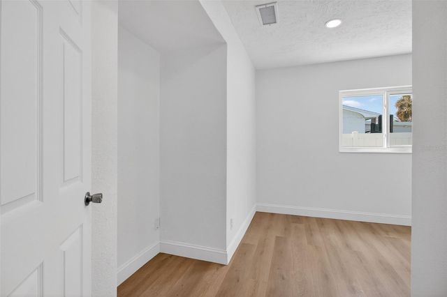 7919 CAUSEWAY BOULEVARD S, St Petersburg, FL 33707