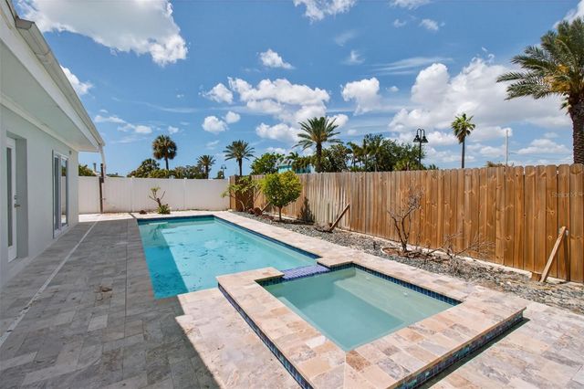 7919 CAUSEWAY BOULEVARD S, St Petersburg, FL 33707