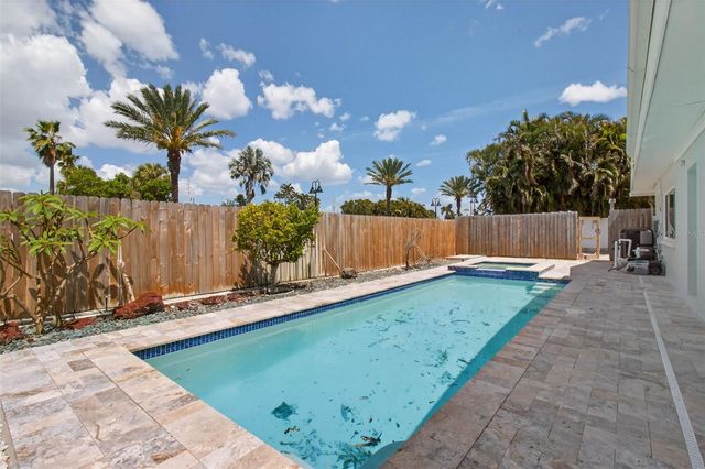 7919 CAUSEWAY BOULEVARD S, St Petersburg, FL 33707