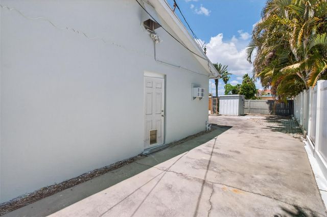 7919 CAUSEWAY BOULEVARD S, St Petersburg, FL 33707