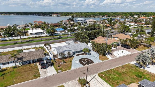 7919 CAUSEWAY BOULEVARD S, St Petersburg, FL 33707