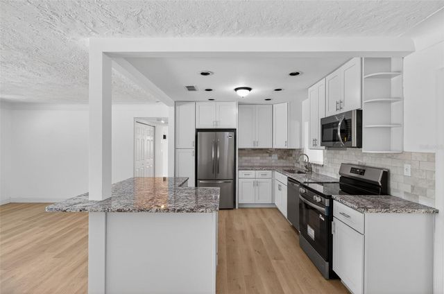 7919 CAUSEWAY BOULEVARD S, St Petersburg, FL 33707