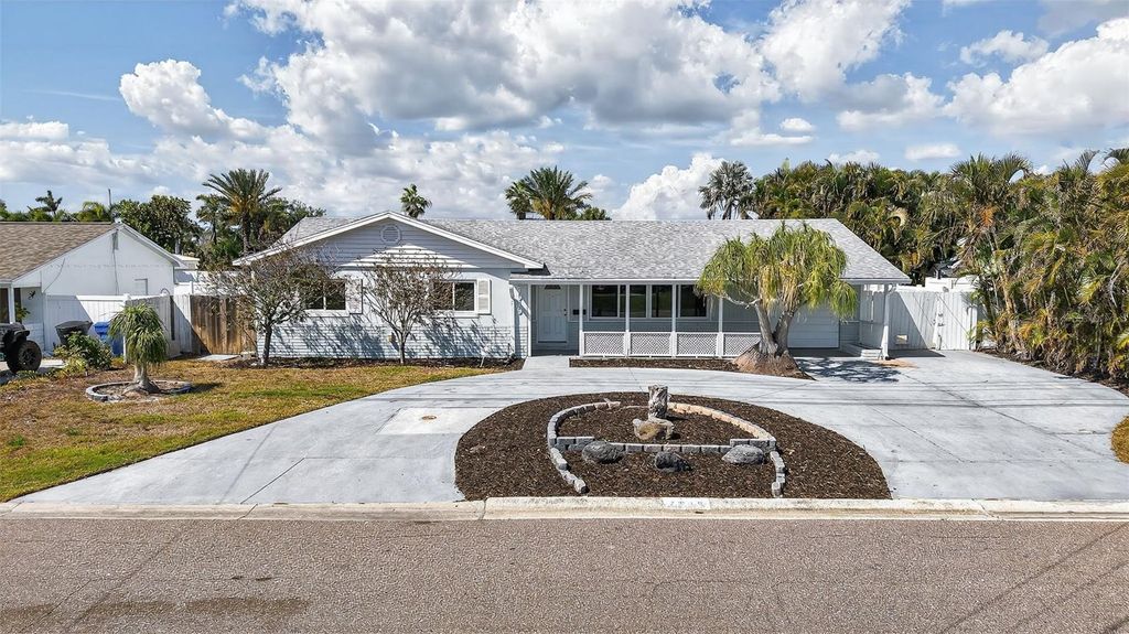 7919 CAUSEWAY BOULEVARD S, St Petersburg, FL 33707