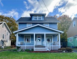 156 Bonnie Brae Avenue NE, Warren, OH 44483