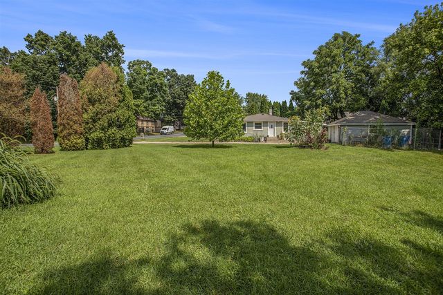 1934 Nazareth Road, Kalamazoo, MI 49048