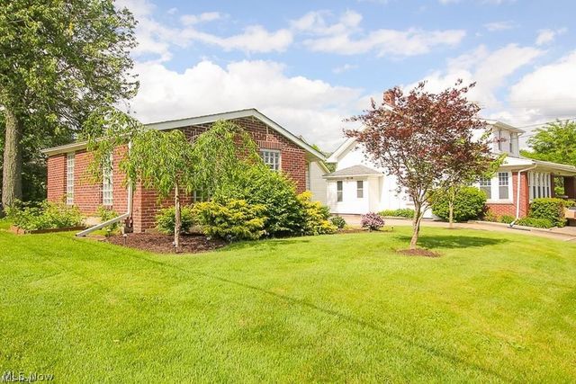 7003 Brecksville Road, Independence, OH 44131
