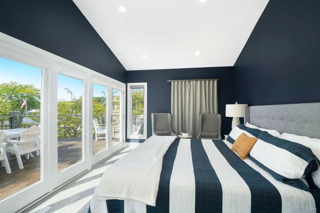 550 Williams Street, South Haven, MI 49090