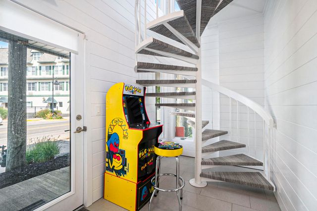 550 Williams Street, South Haven, MI 49090