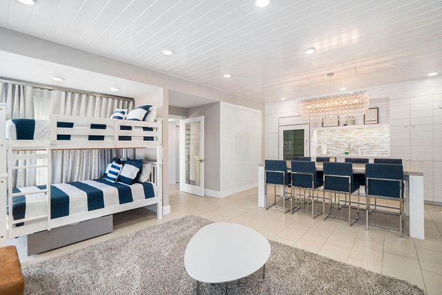 550 Williams Street, South Haven, MI 49090