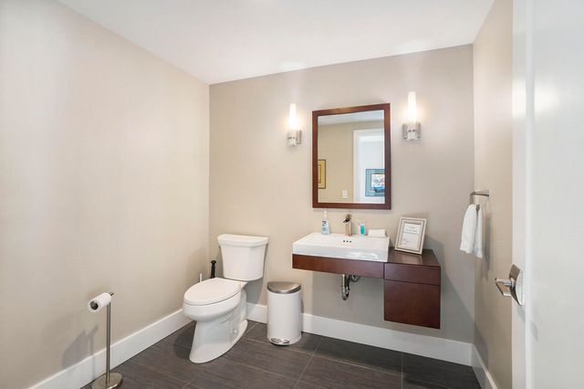 550 Williams Street, South Haven, MI 49090