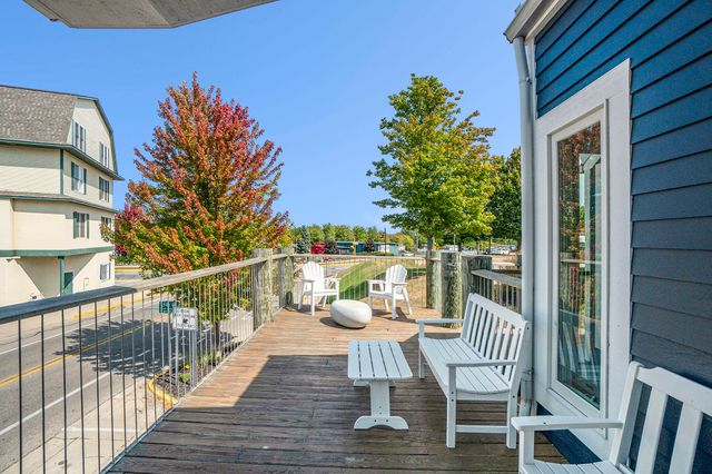 550 Williams Street, South Haven, MI 49090