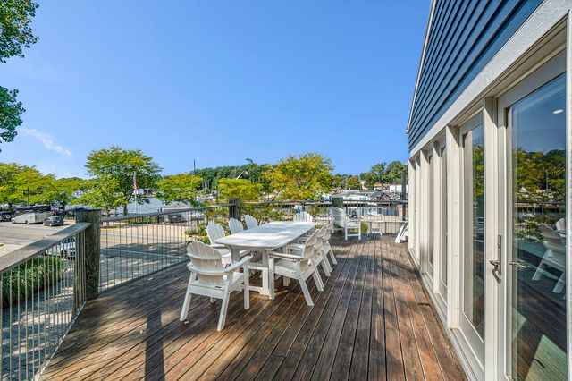 550 Williams Street, South Haven, MI 49090